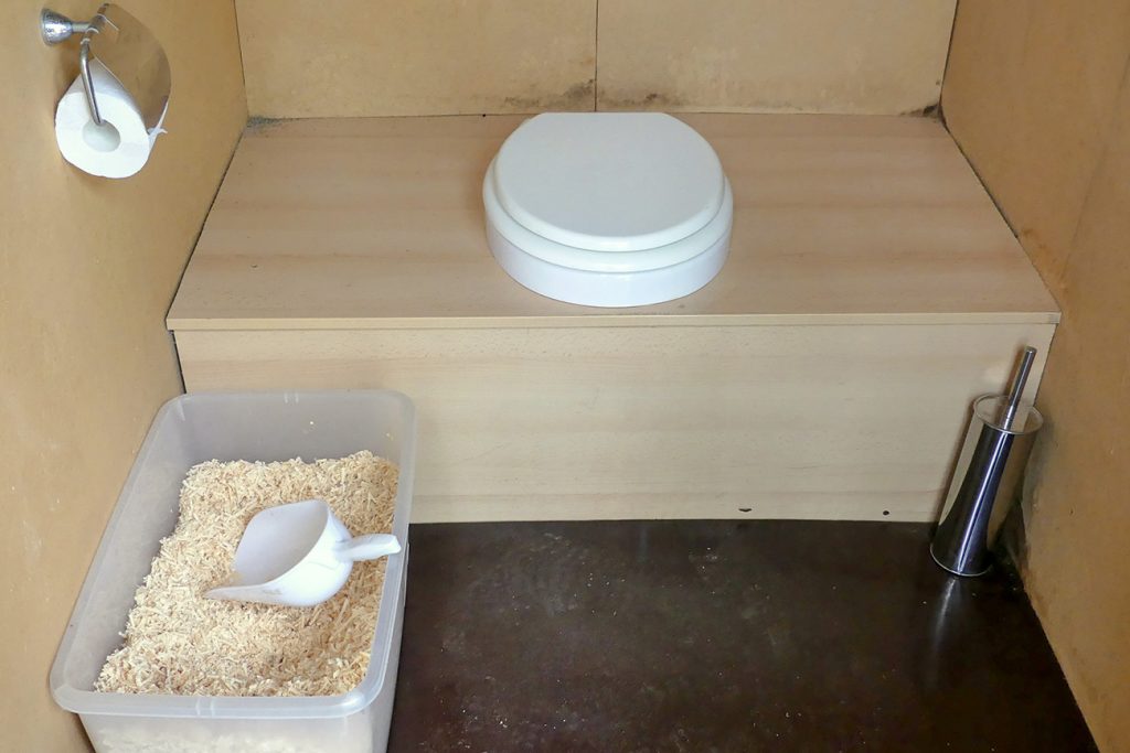 Incinerating vs. Composting Toilet Which Is Better? Bathroom World